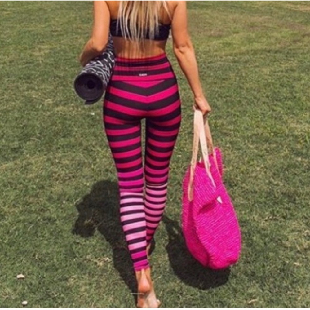 K-Deer Laura Stripe Pink Leggings Women's size L Ombre Yoga Pilates Workout